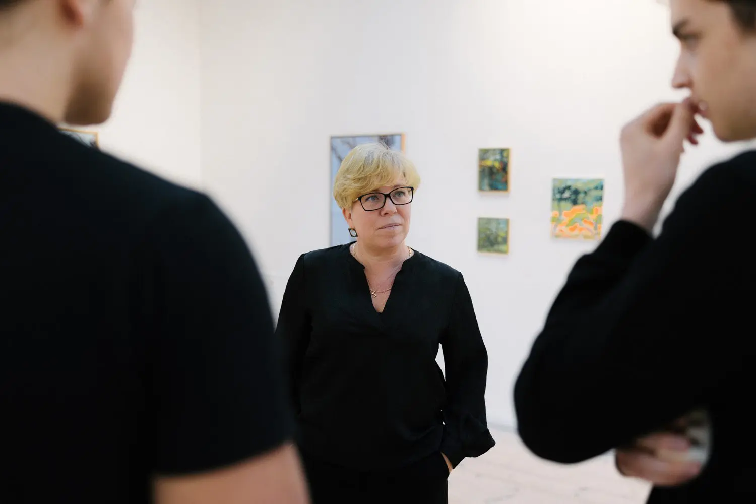 Utställning på Ljungbergmuseet i en stor och ljus sal